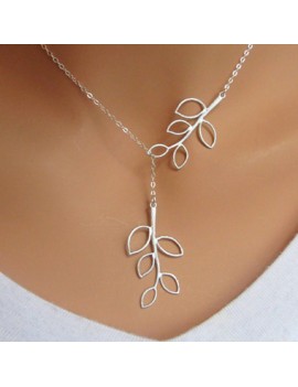 Silver Mini Leaf Pendant Necklace