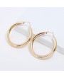 Circle Shape Gold Metal Earrings for Lady